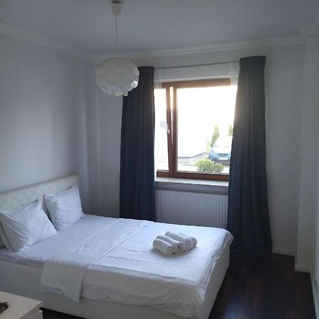 House4You Apartament Sakura Airport Chopin Varsóvia Exterior foto